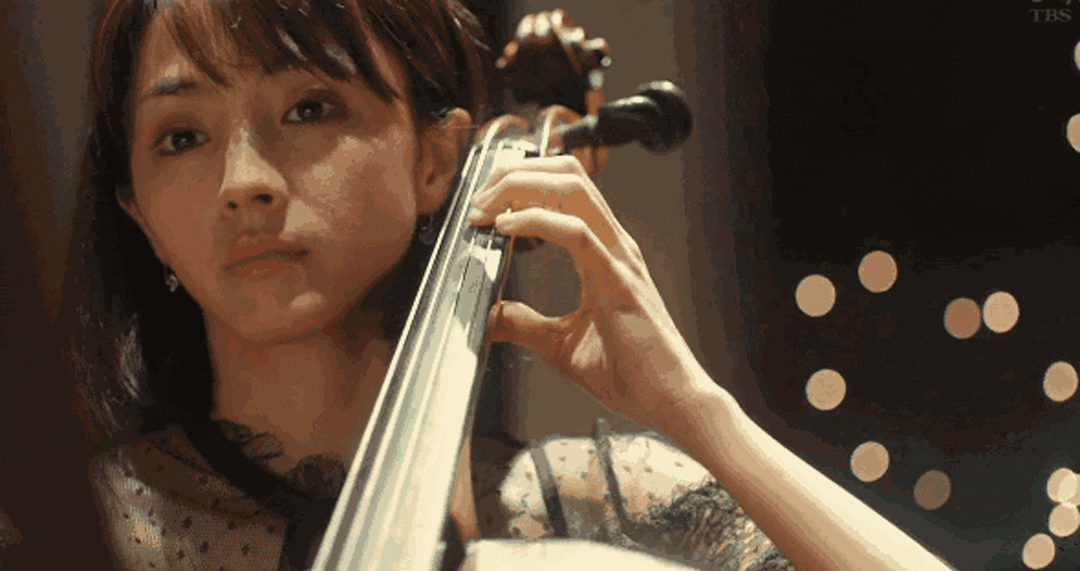 她的扮演者就是日本当今最受瞩目的女演员—— 满岛光,粉丝称她为