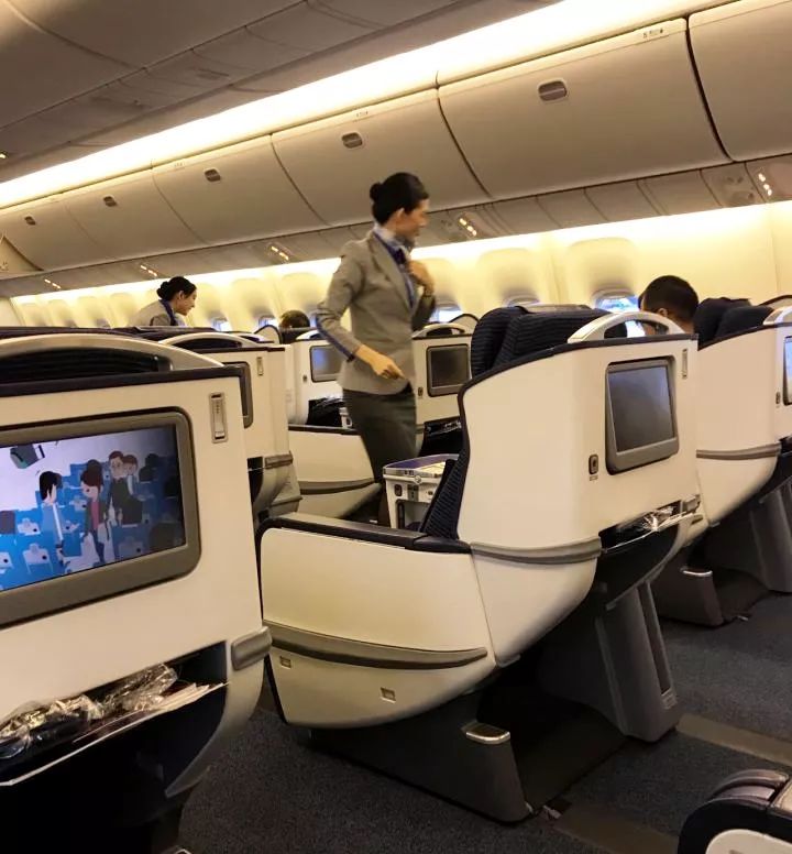 生活| 坐国际航班选头等舱真的值吗?
