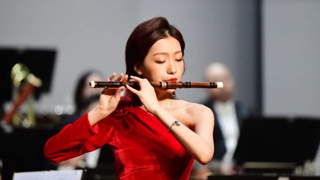 郑迪,还不是一个为人熟知的名字,她只是一个刚满18岁的女孩,但在属于